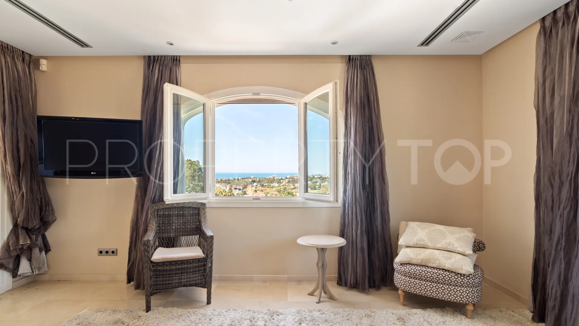 For sale Vega del Colorado 7 bedrooms villa