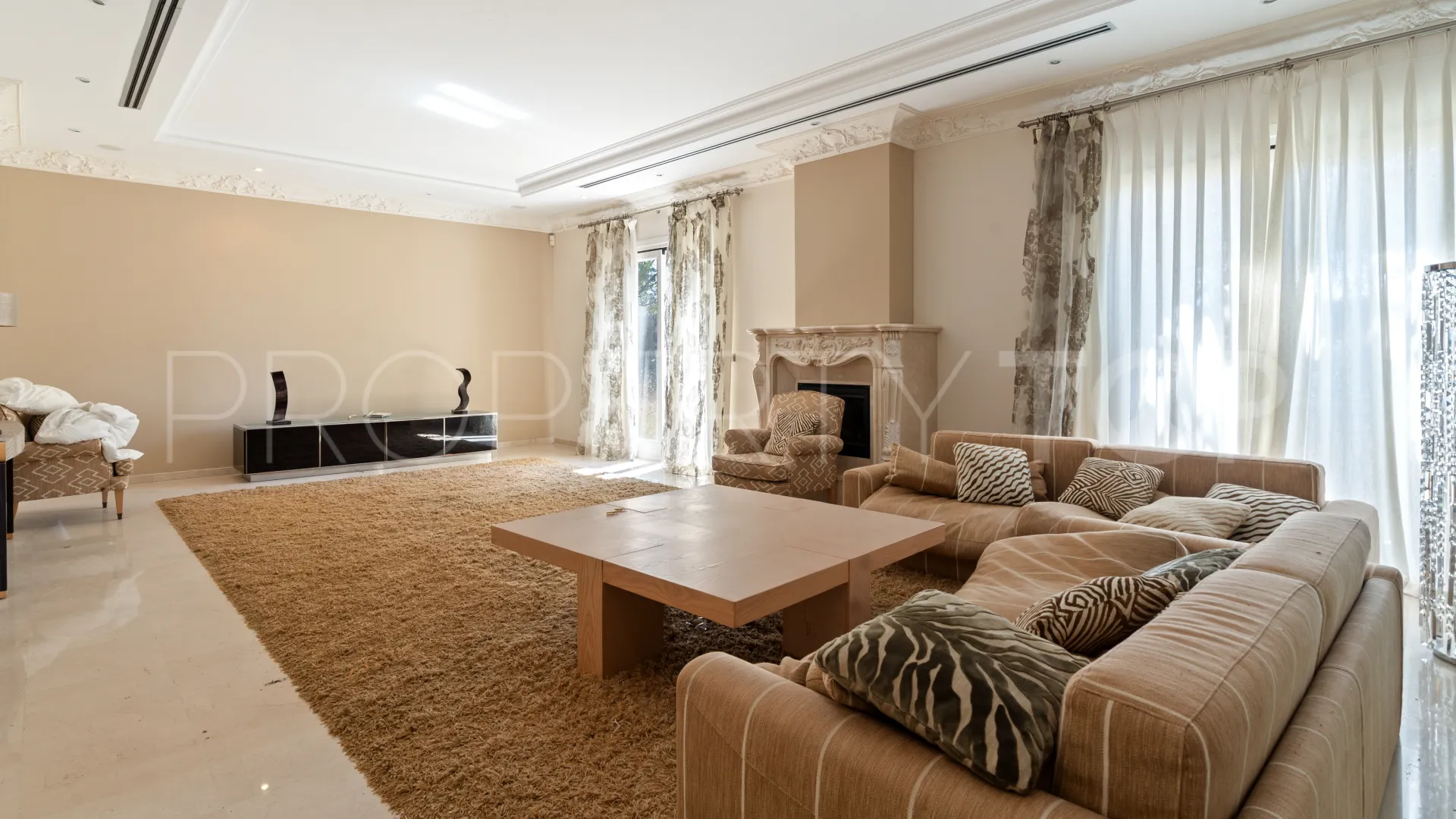 For sale Vega del Colorado 7 bedrooms villa