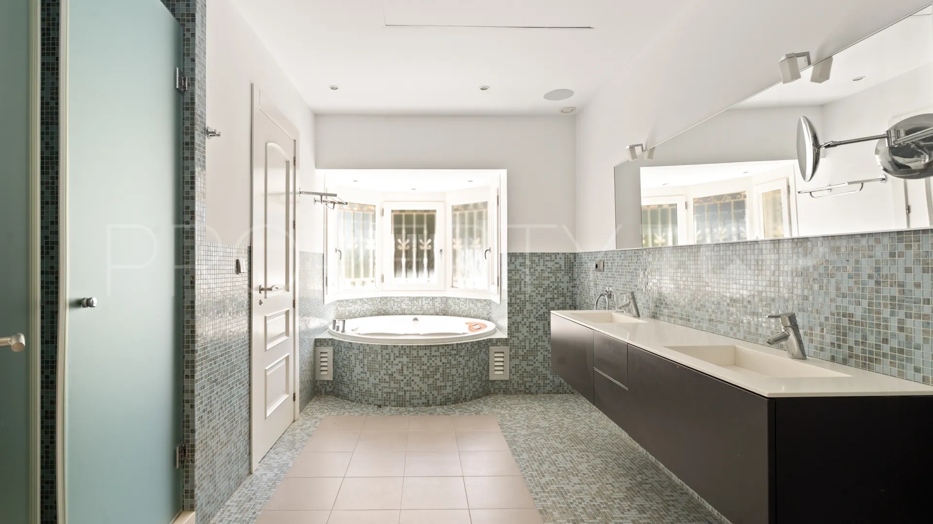 For sale Vega del Colorado 7 bedrooms villa