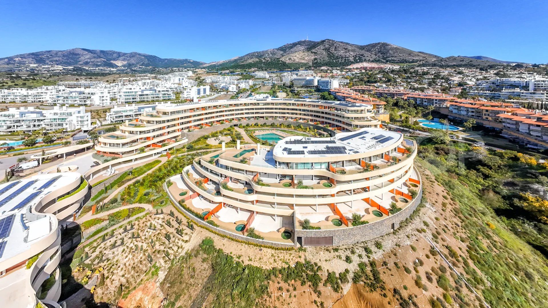 For sale ground floor apartment in Fuengirola