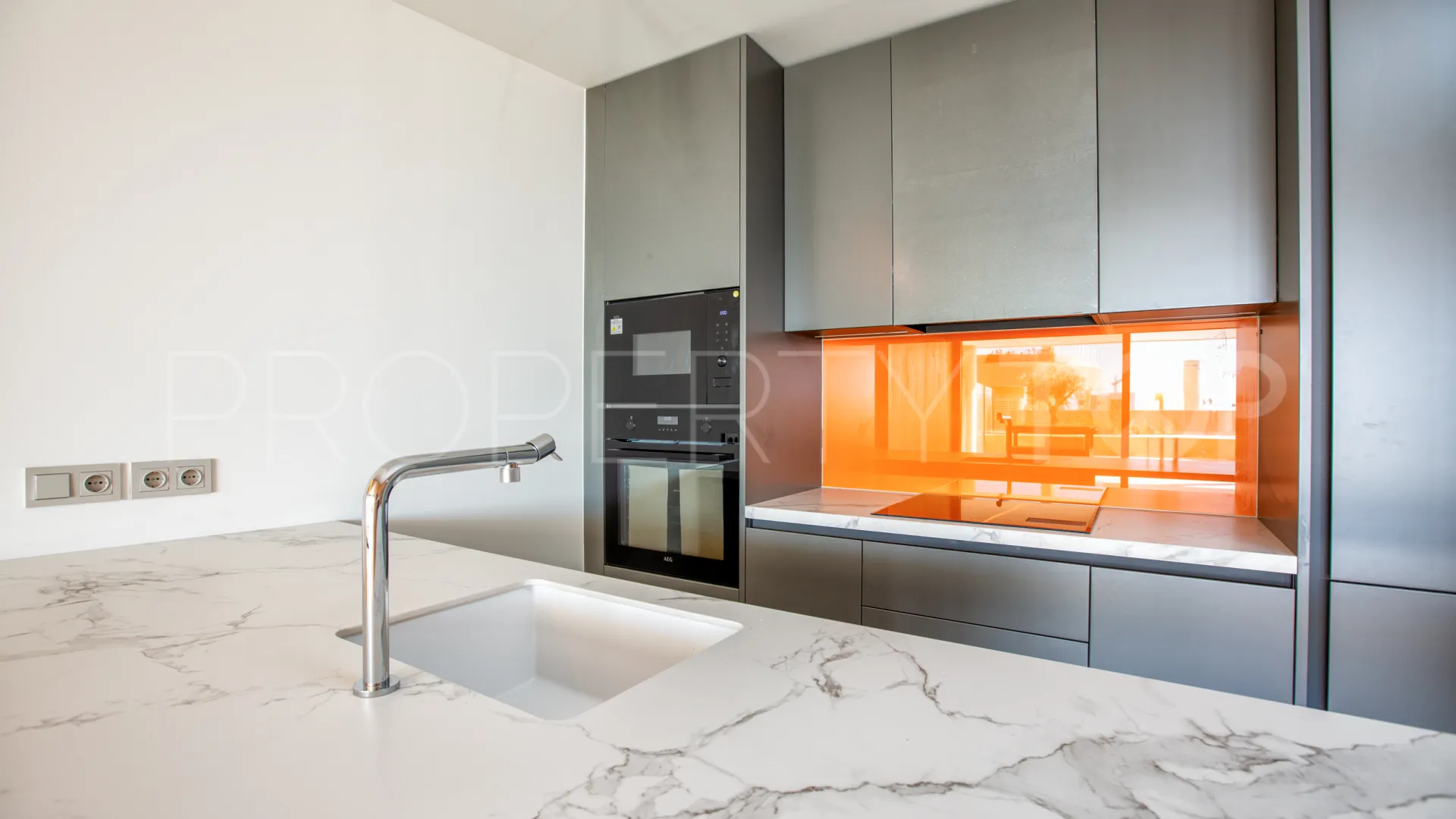 For sale ground floor apartment in Fuengirola