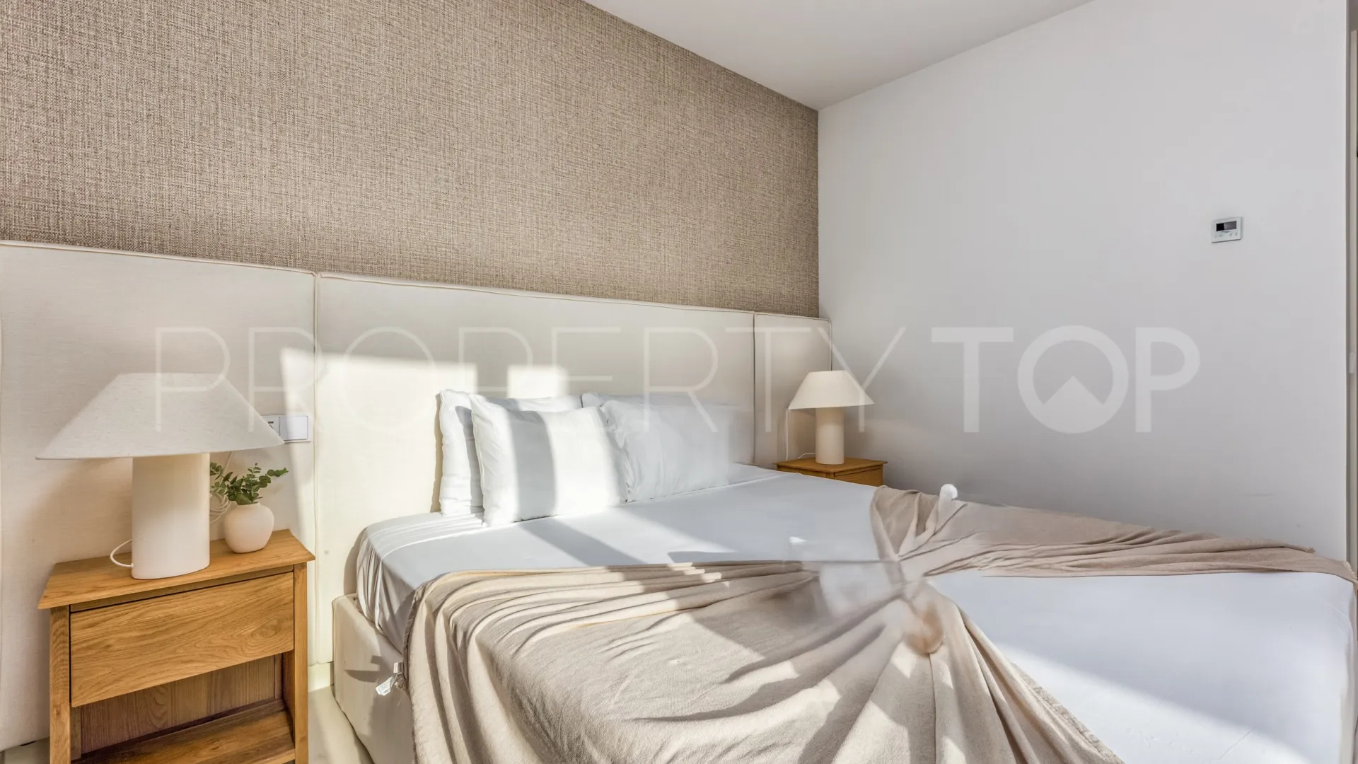 3 bedrooms apartment in El Higueron for sale