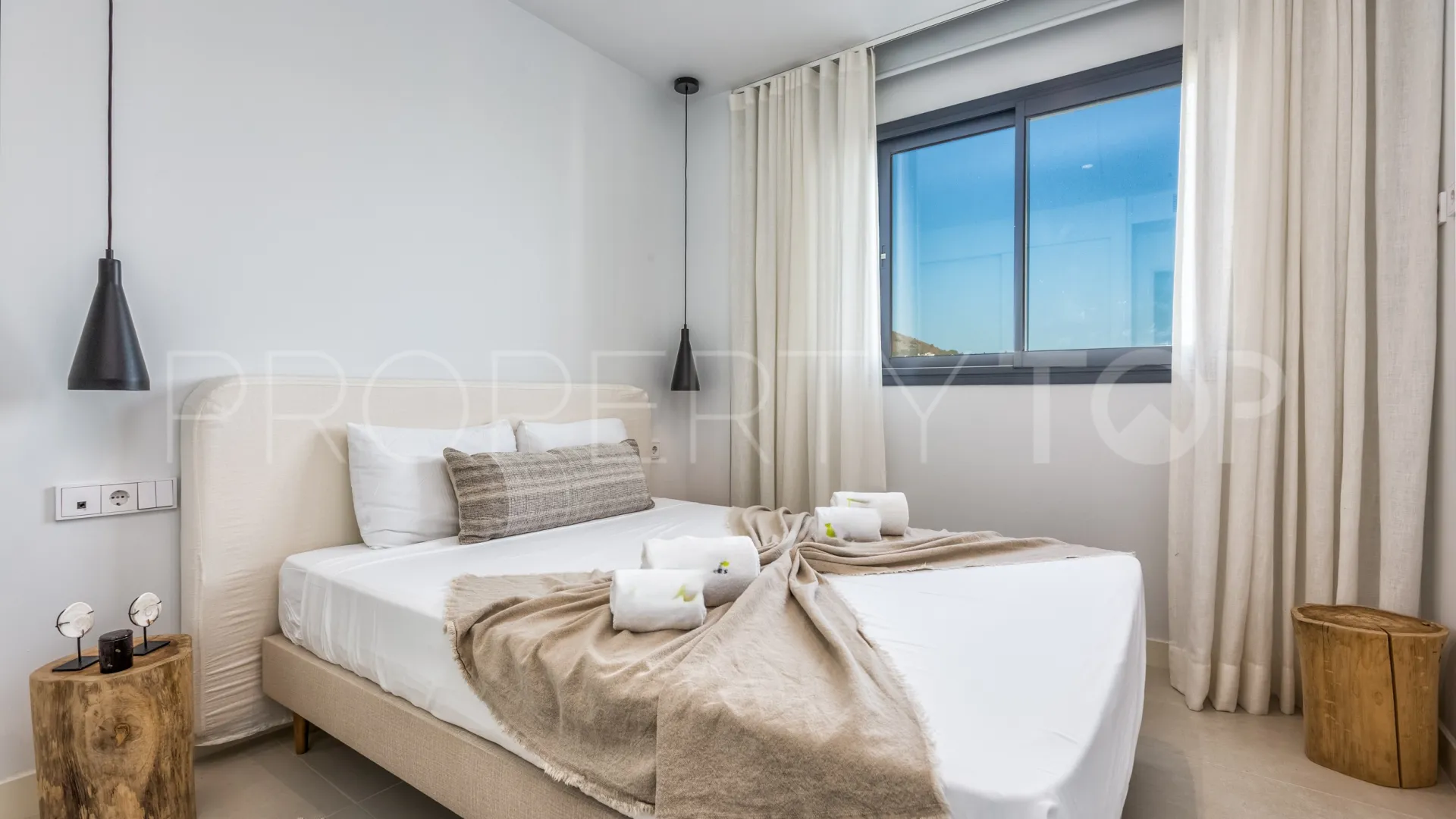 3 bedrooms apartment in El Higueron for sale