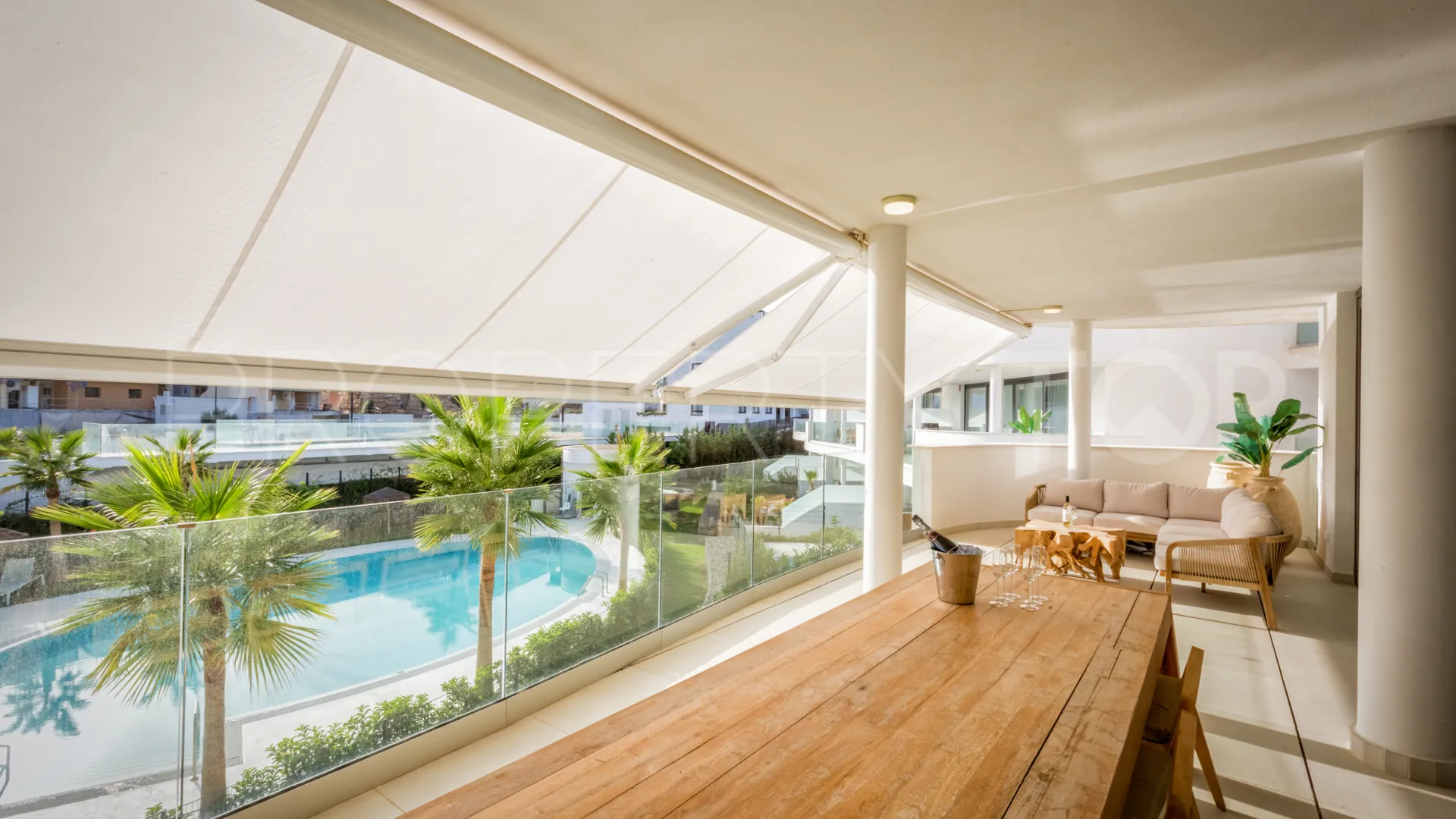 3 bedrooms apartment in El Higueron for sale