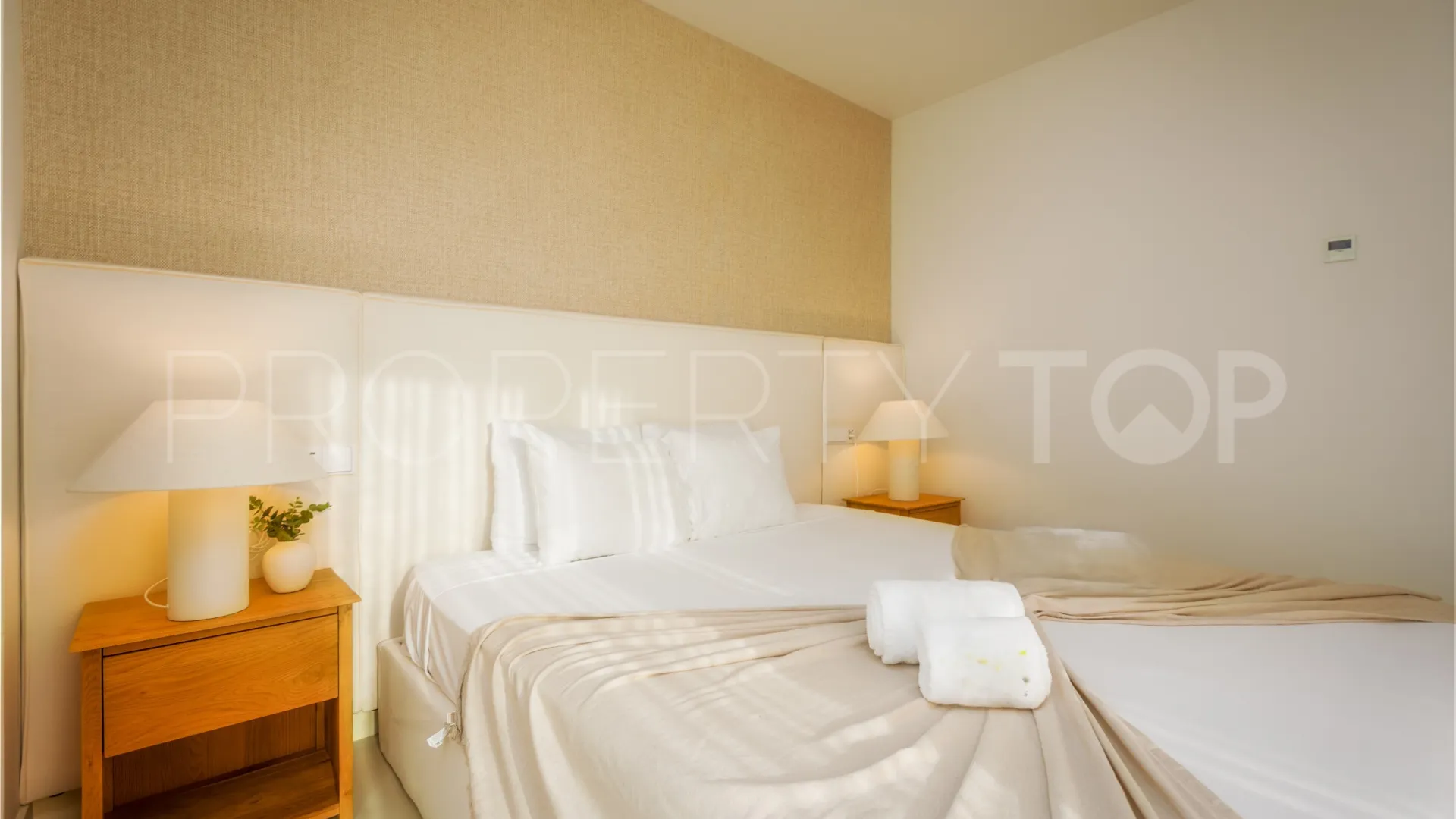 3 bedrooms apartment in El Higueron for sale
