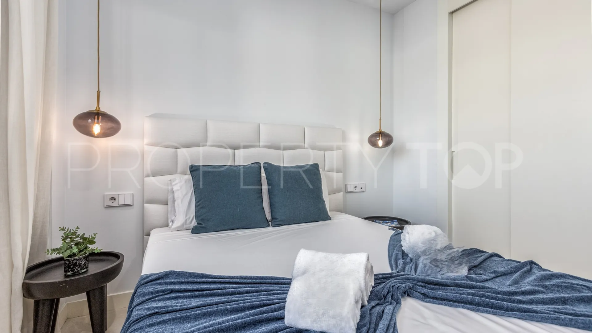 3 bedrooms apartment in El Higueron for sale