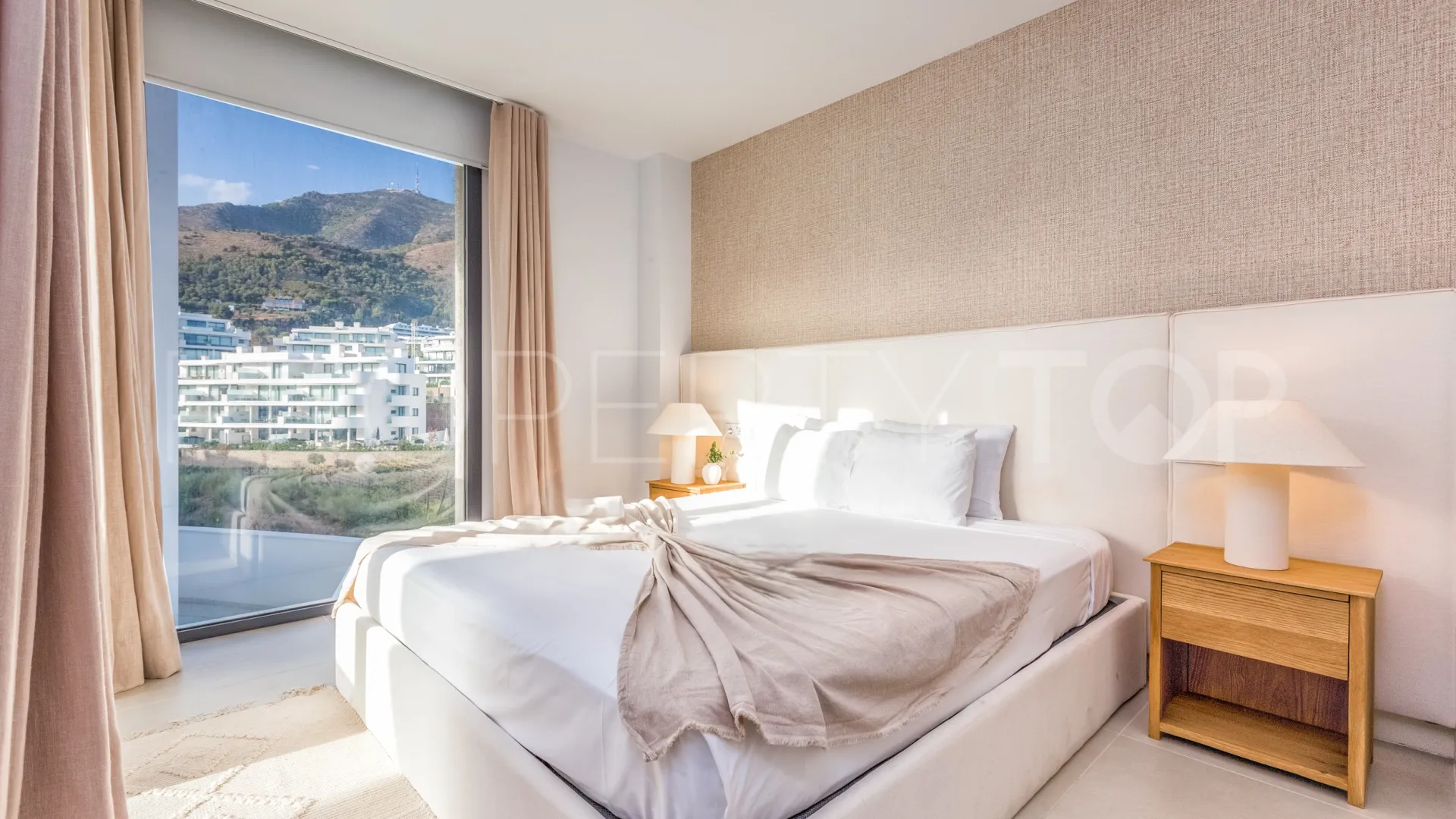 3 bedrooms apartment in El Higueron for sale