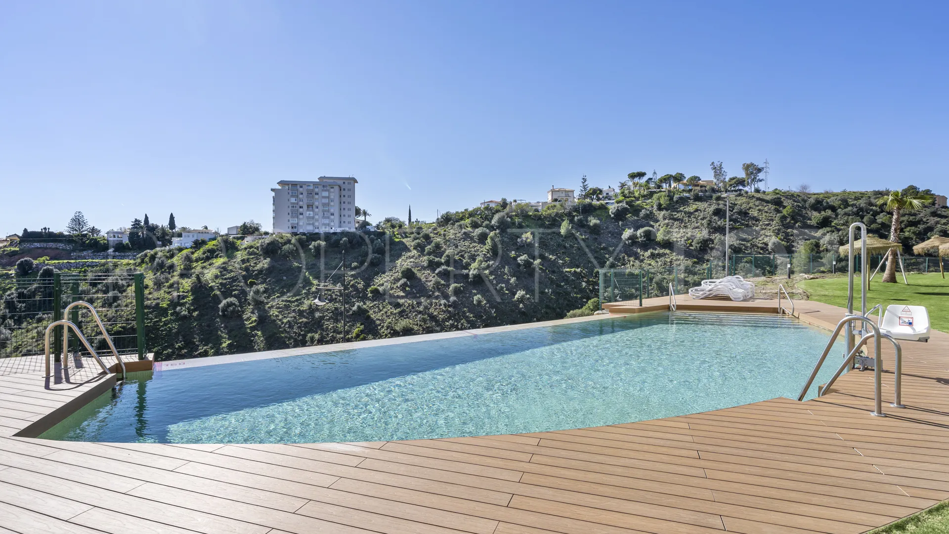 Comprar apartamento en El Higueron con 3 dormitorios