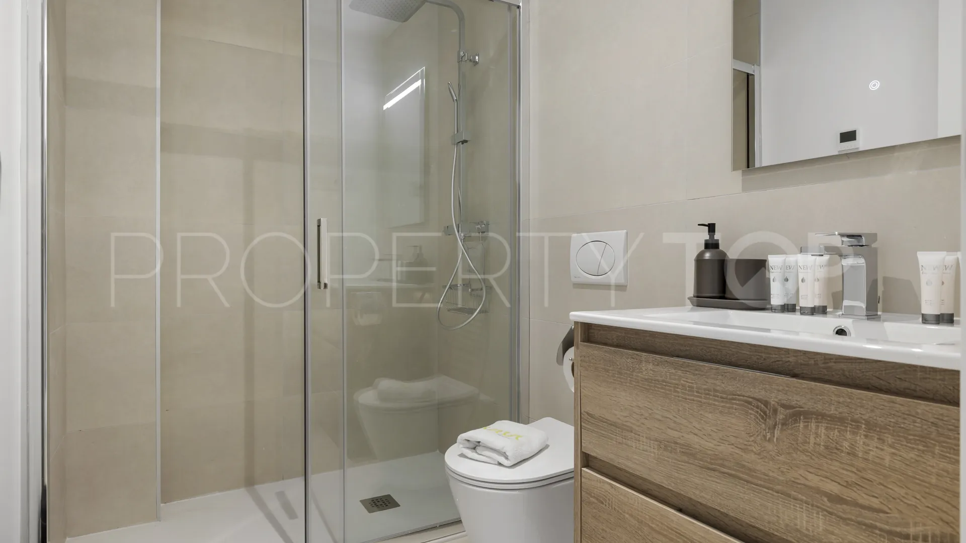 Apartamento planta baja en venta en El Higueron