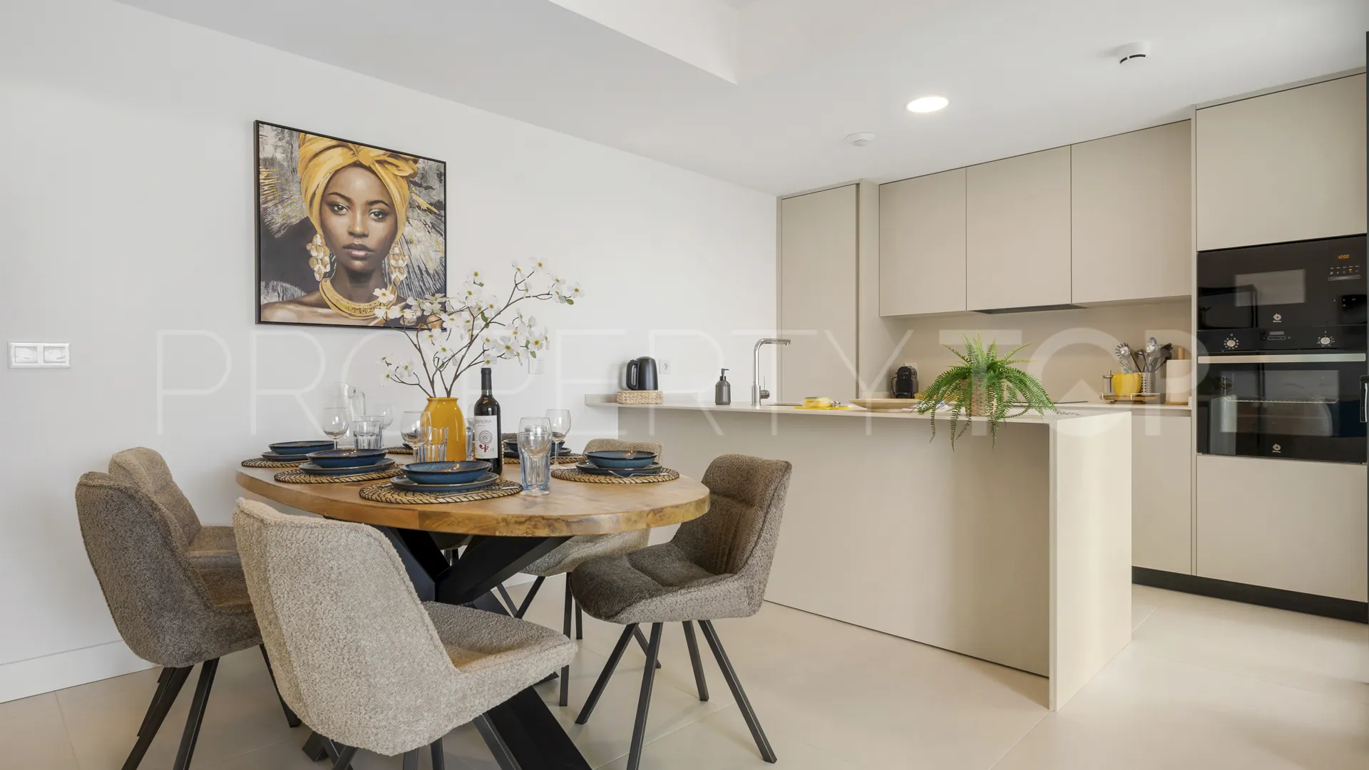 Apartamento planta baja en venta en El Higueron