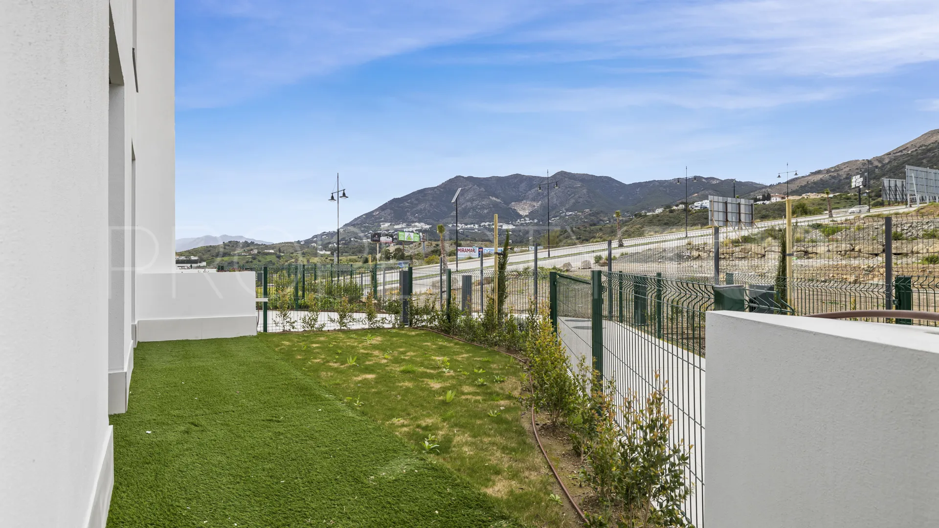 Apartamento planta baja en venta en El Higueron
