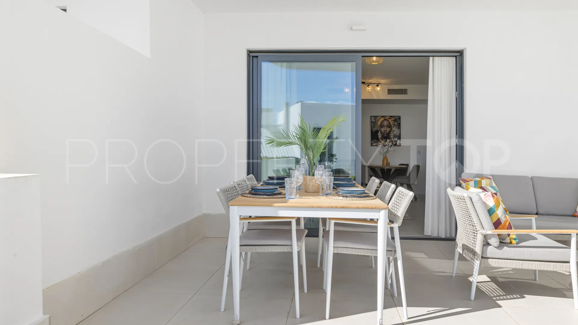 Apartamento planta baja en venta en El Higueron