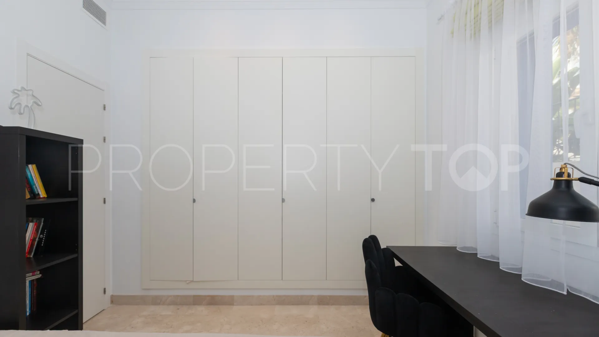 Apartment with 5 bedrooms for sale in Paraiso Pueblo