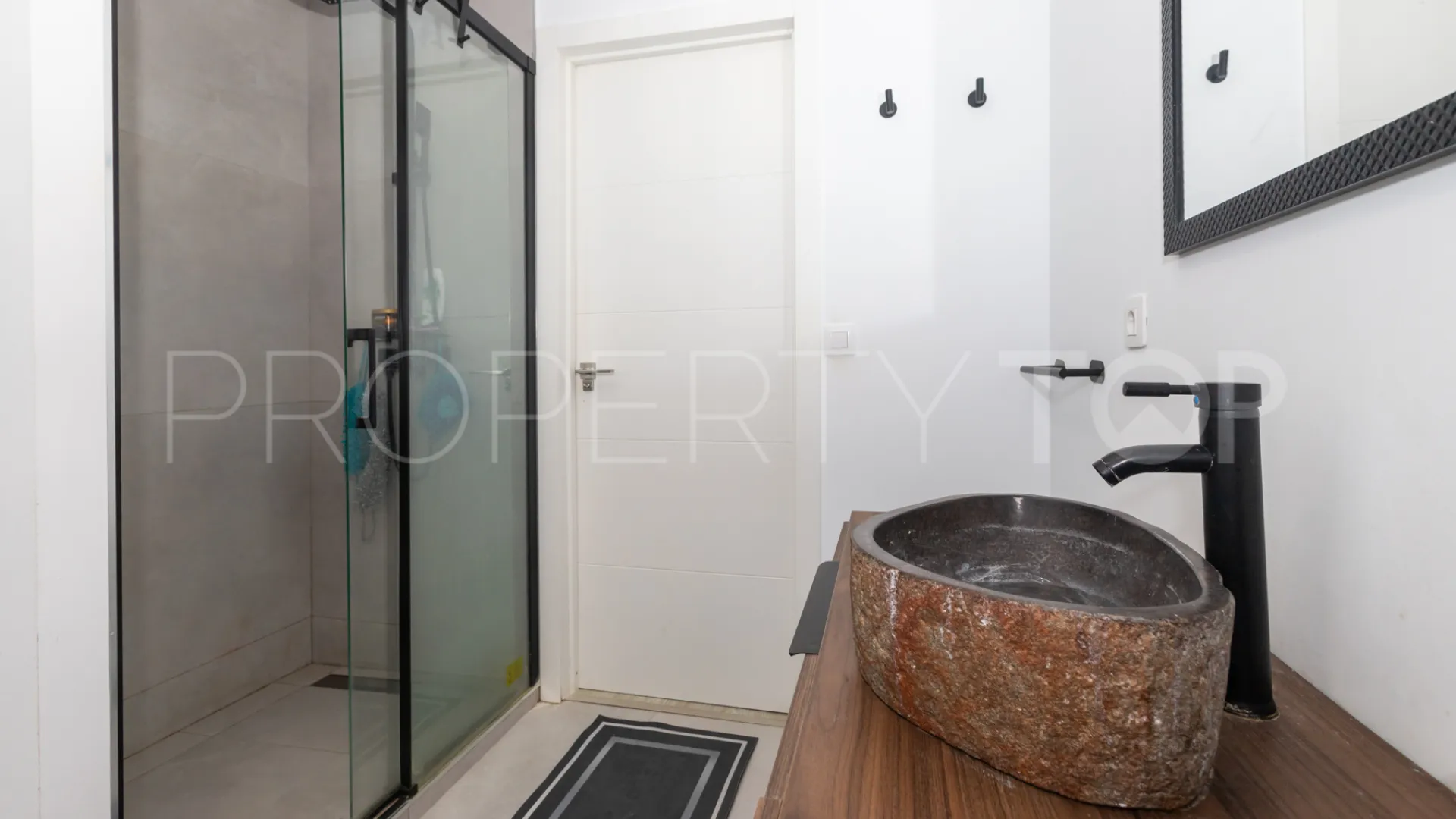 Apartment with 5 bedrooms for sale in Paraiso Pueblo