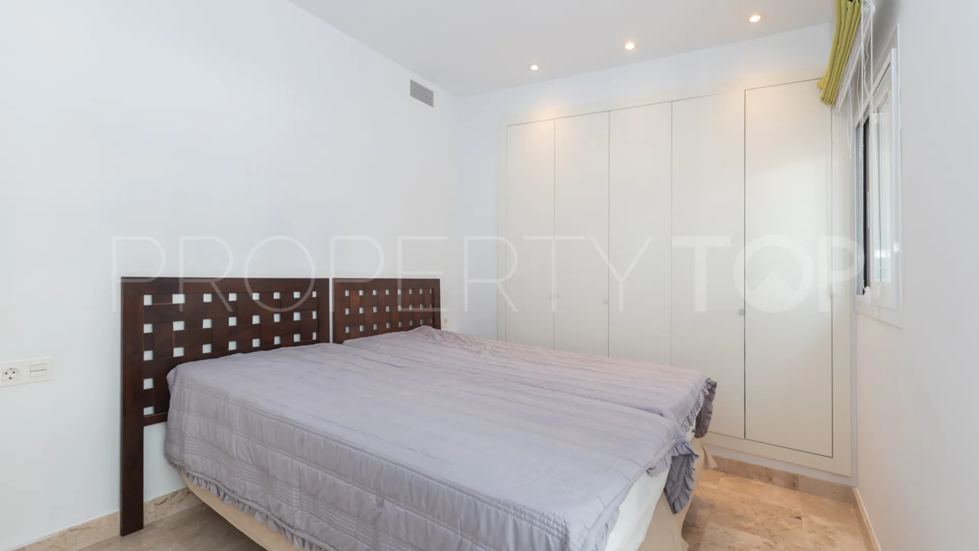 Apartment with 5 bedrooms for sale in Paraiso Pueblo