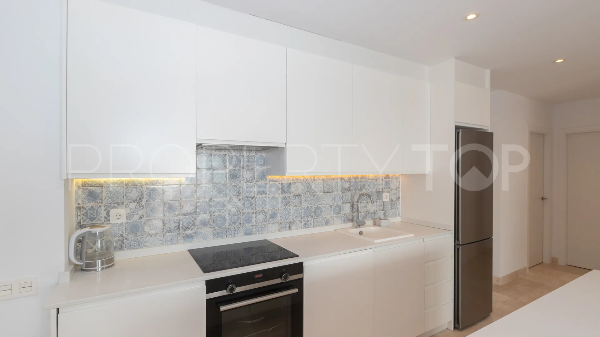 Apartment with 5 bedrooms for sale in Paraiso Pueblo