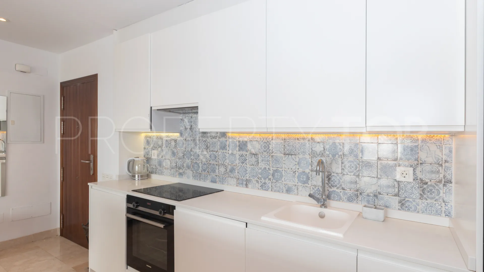 Apartment with 5 bedrooms for sale in Paraiso Pueblo