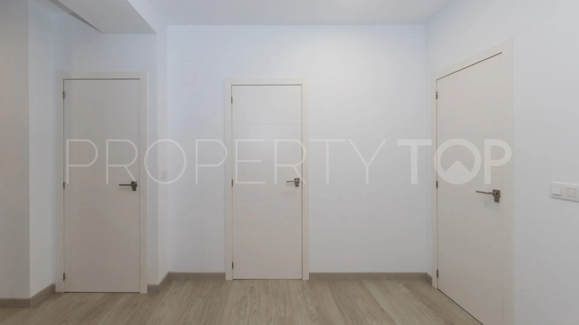 Apartment with 5 bedrooms for sale in Paraiso Pueblo