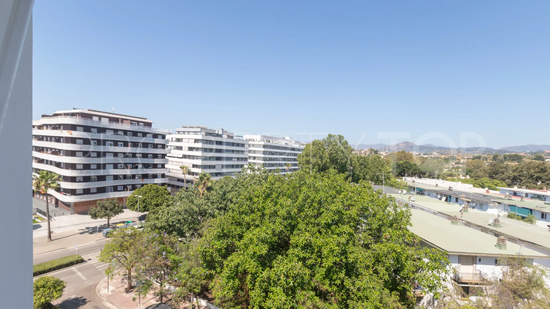 3 bedrooms flat for sale in Nueva Andalucia