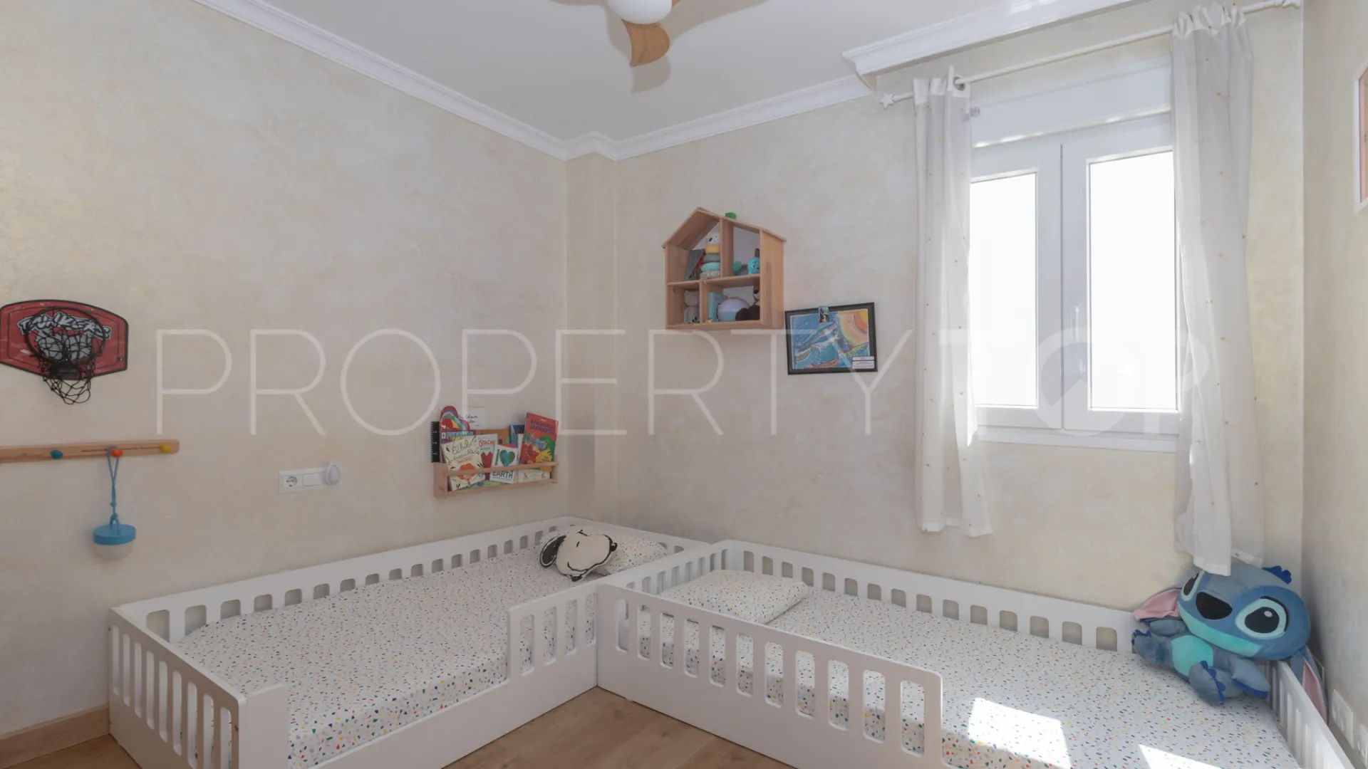 3 bedrooms flat for sale in Nueva Andalucia