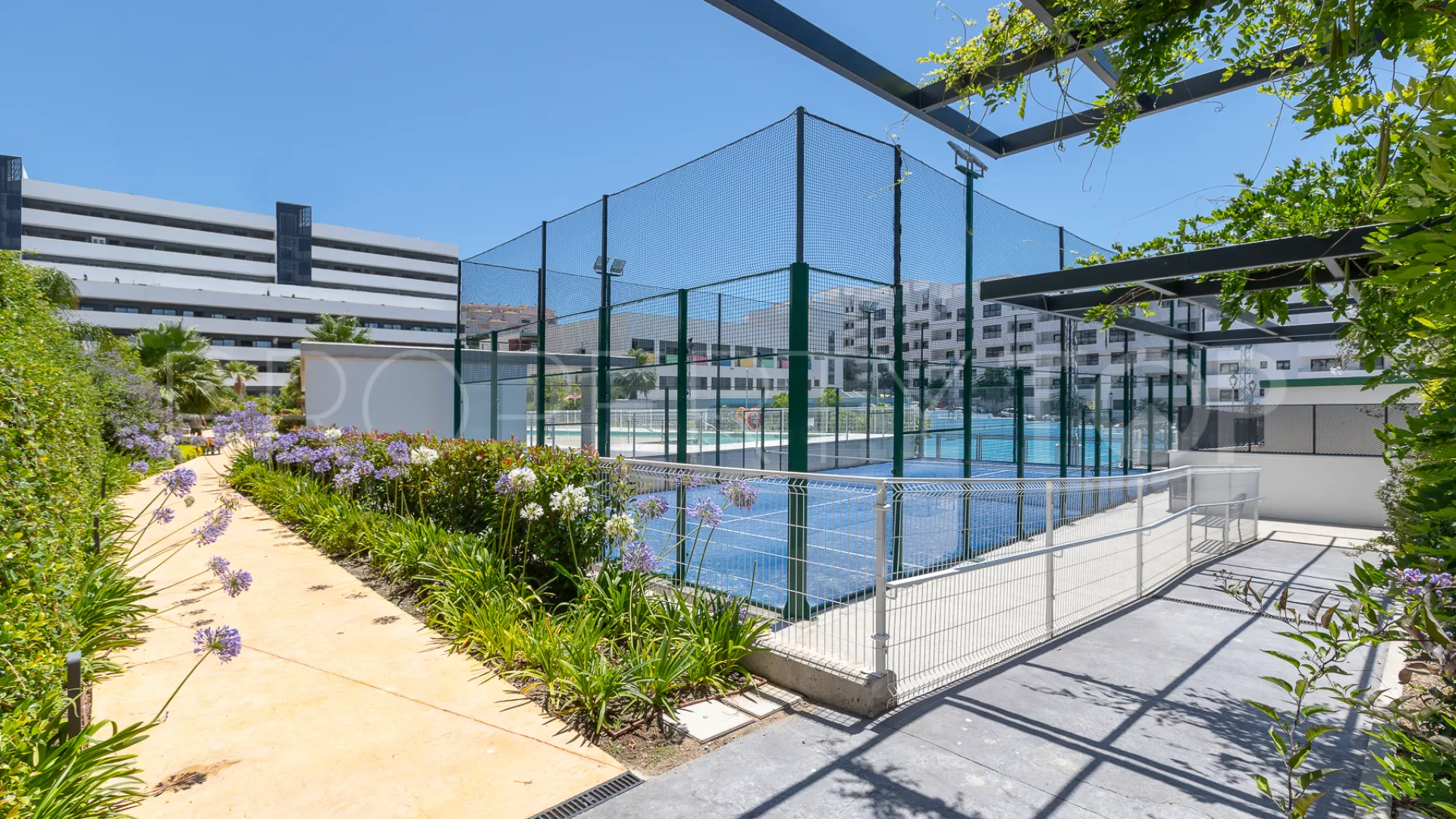 Piso a la venta en Avda de Andalucia - Sierra de Estepona con 3 dormitorios