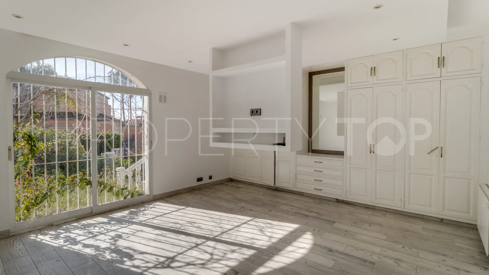 For sale Paraiso Alto villa