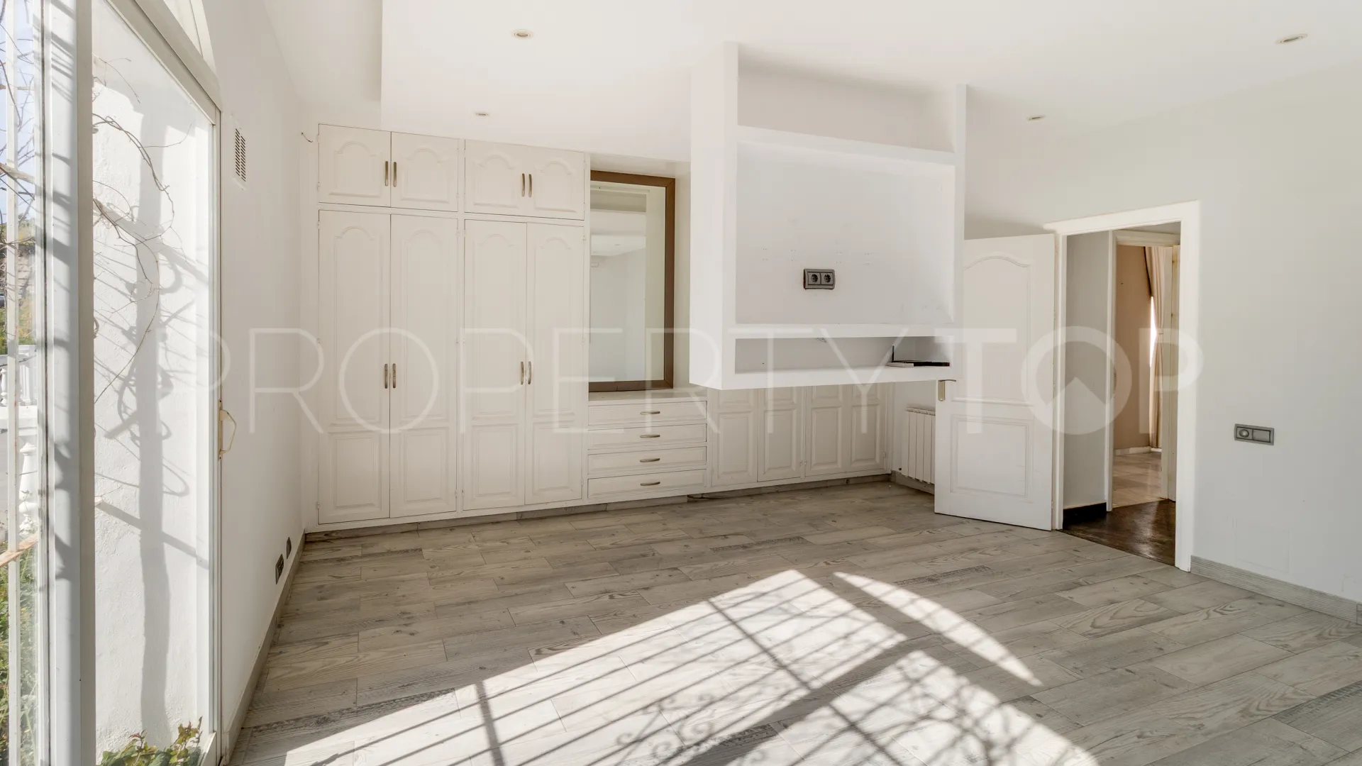 For sale Paraiso Alto villa