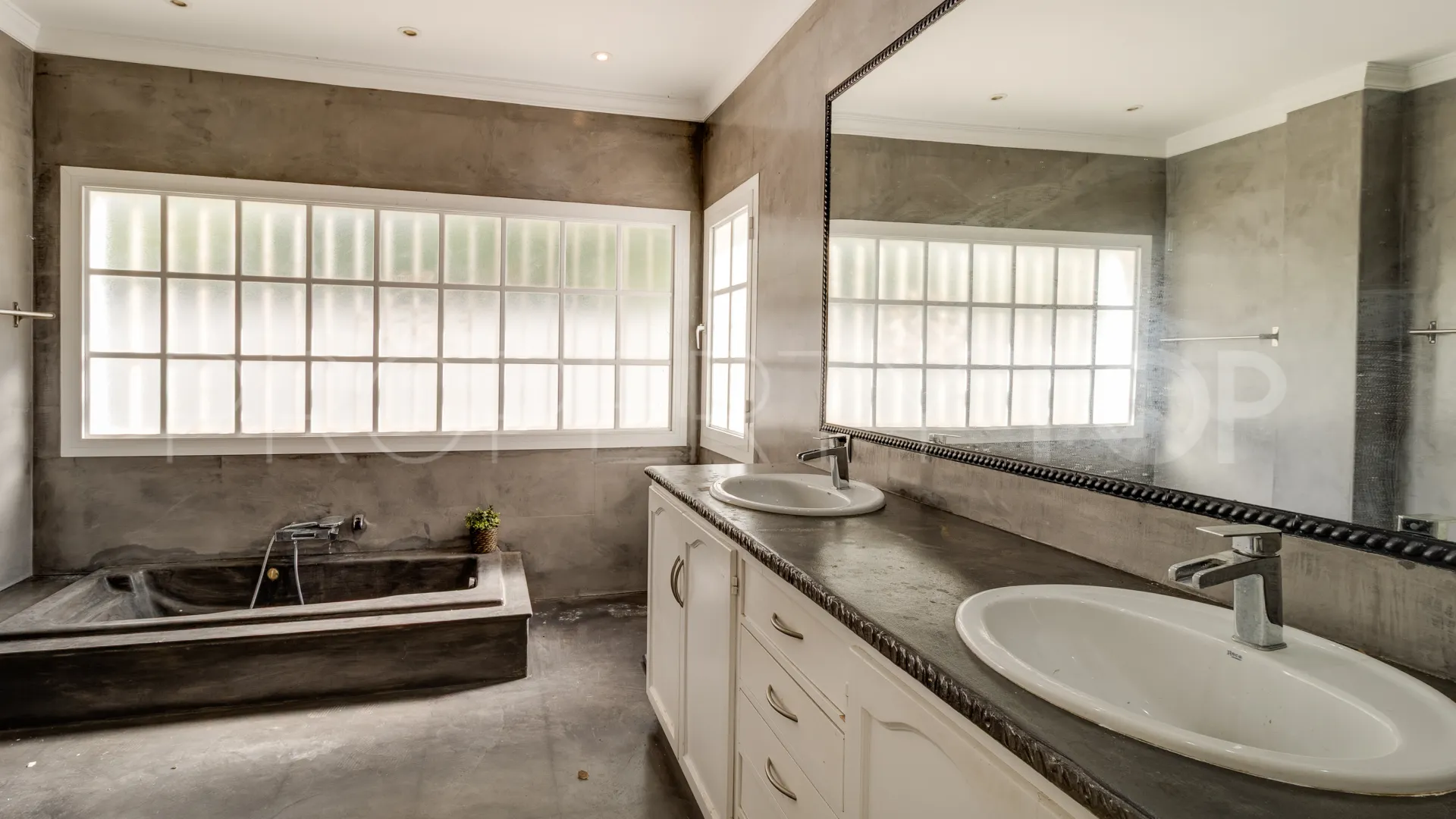 For sale Paraiso Alto villa