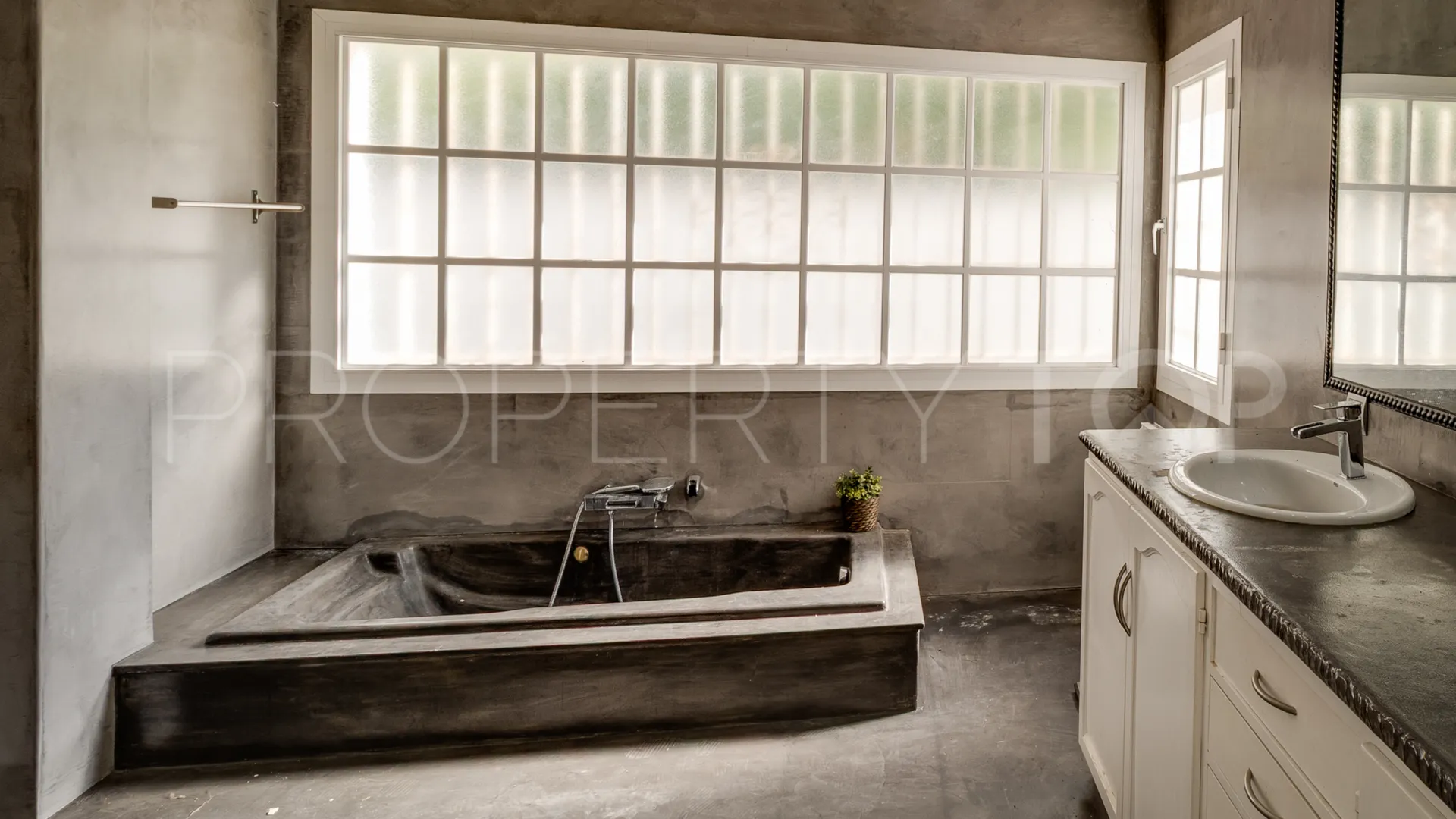 For sale Paraiso Alto villa