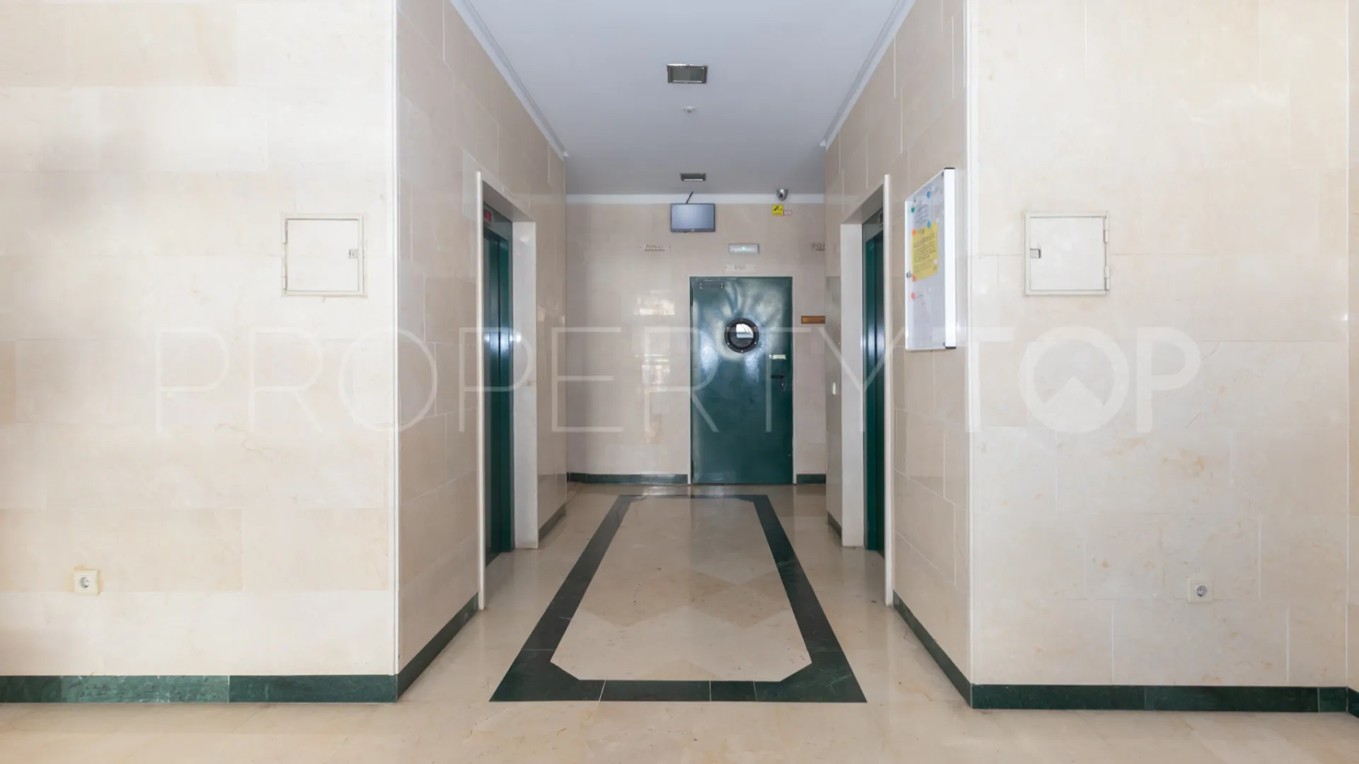 For sale Estepona Centre flat