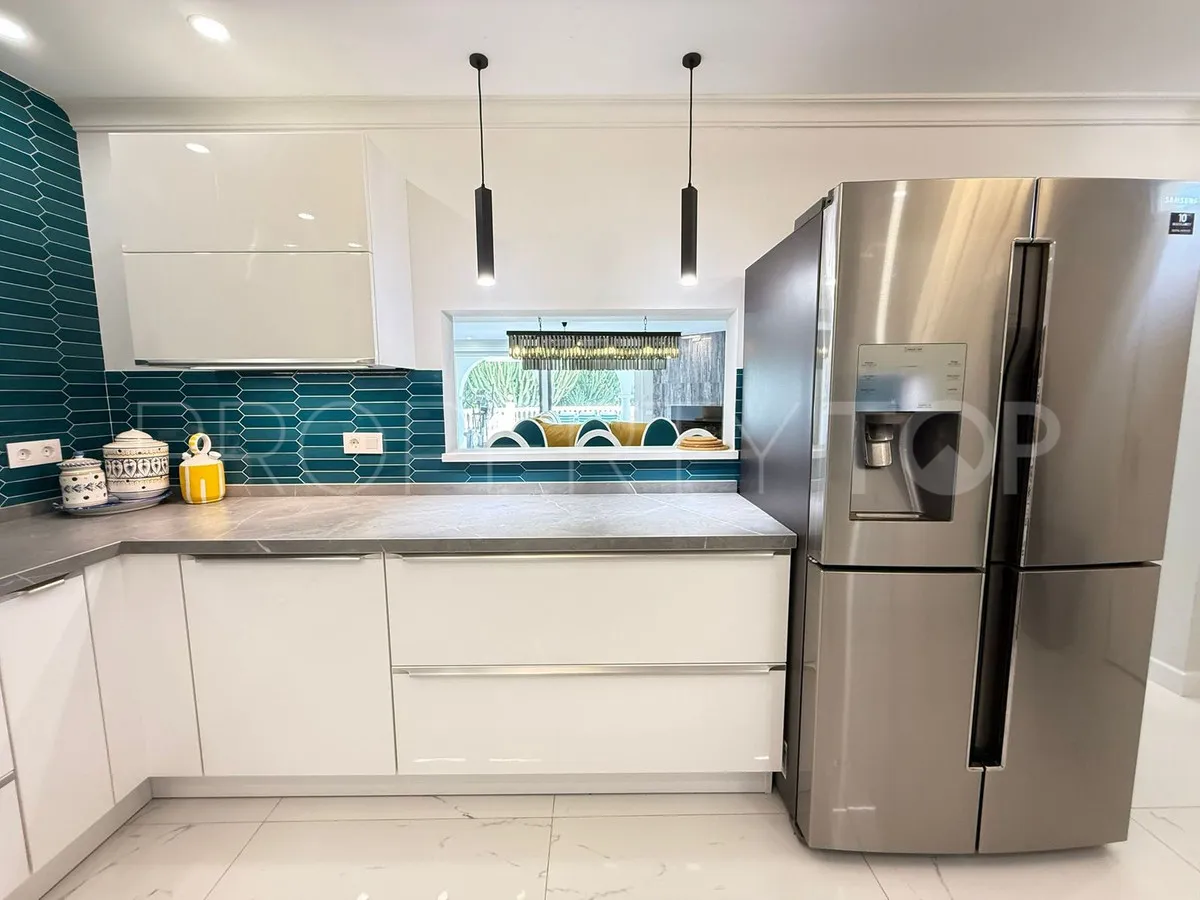 Villa for sale in Marbella City