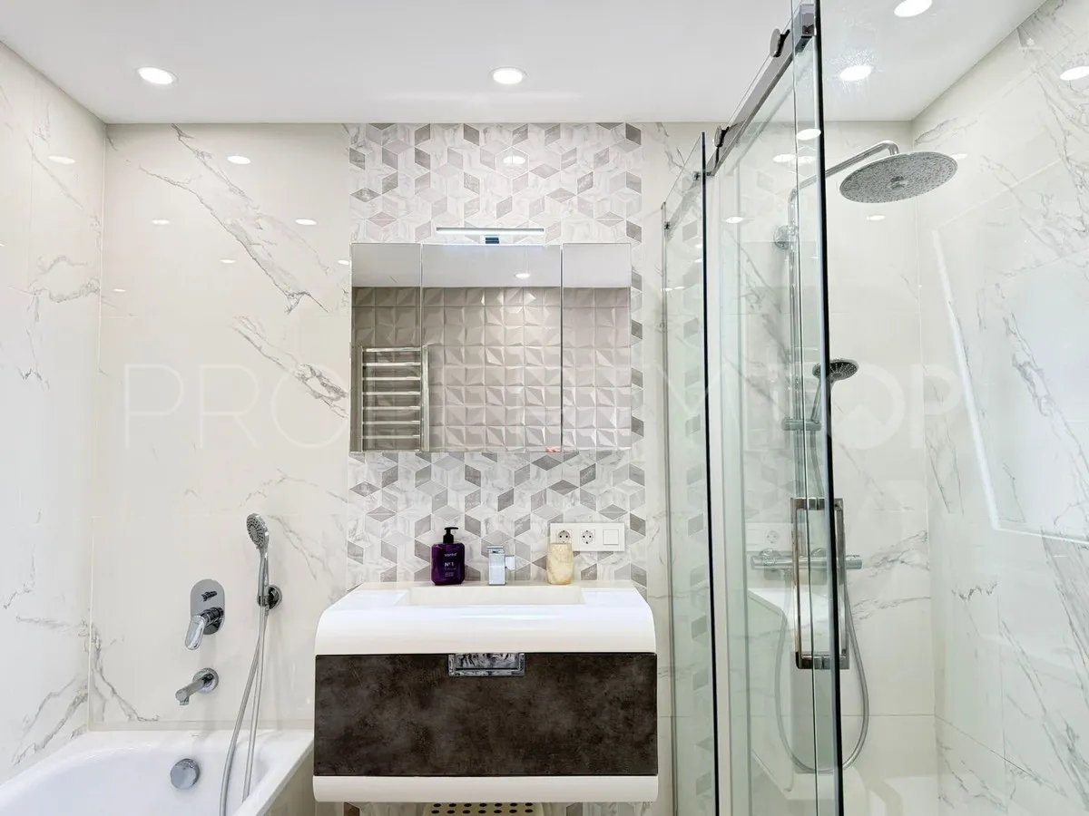 Villa for sale in Marbella City