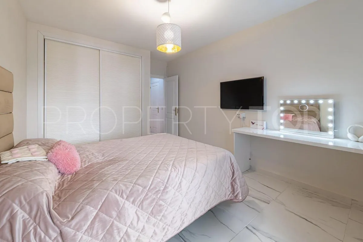 Ground floor apartment for sale in Nueva Andalucia