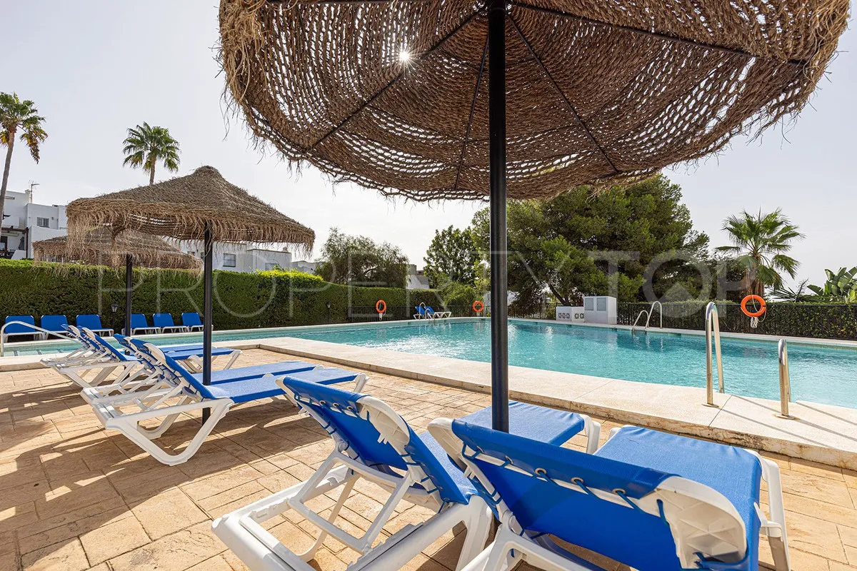 Comprar adosado en Marbella Ciudad con 3 dormitorios