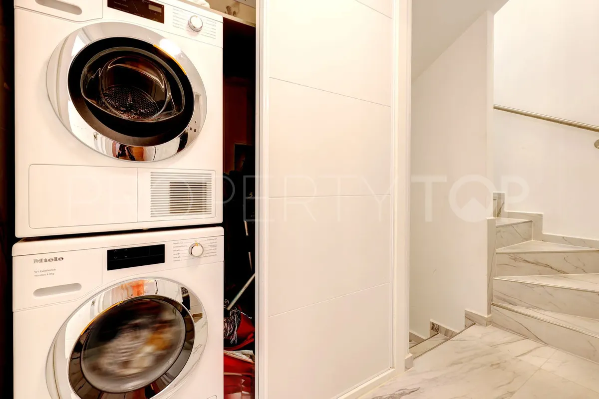 Comprar adosado en Marbella Ciudad con 3 dormitorios