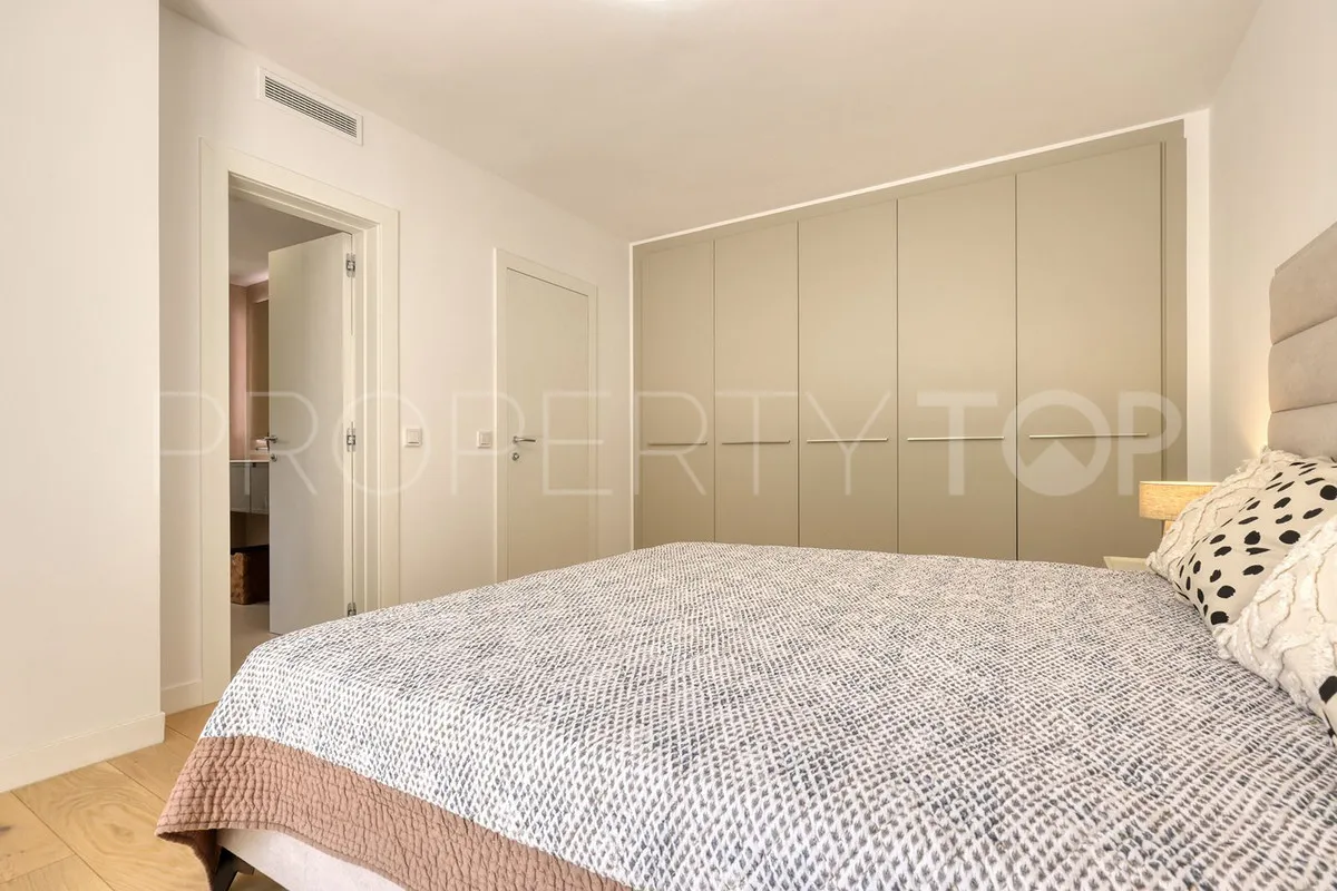Las Chapas 4 bedrooms villa for sale