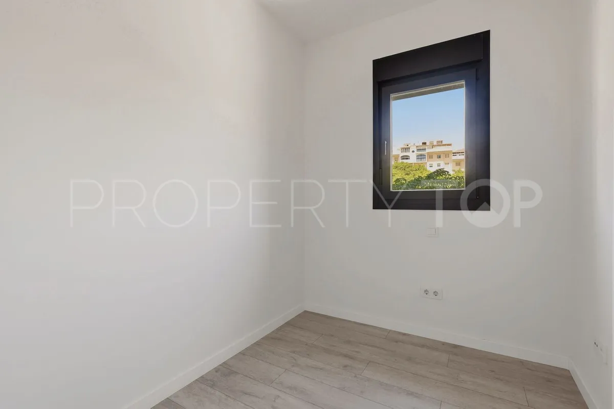 For sale Estepona 3 bedrooms apartment
