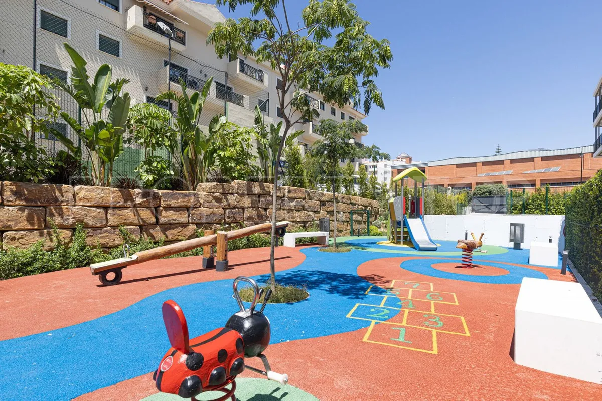 For sale Estepona 3 bedrooms apartment