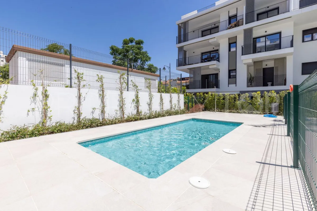 For sale Estepona 3 bedrooms apartment