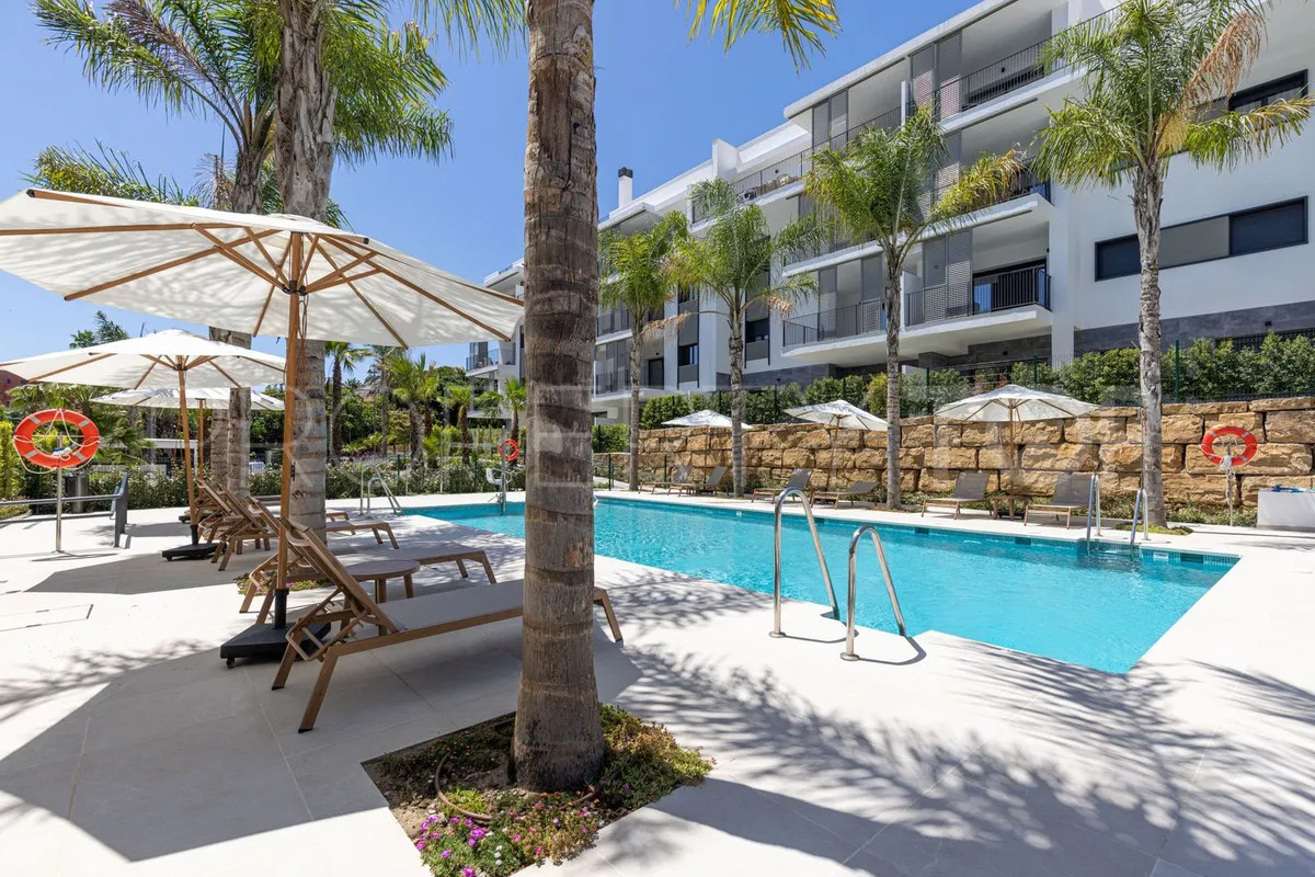 For sale Estepona 3 bedrooms apartment