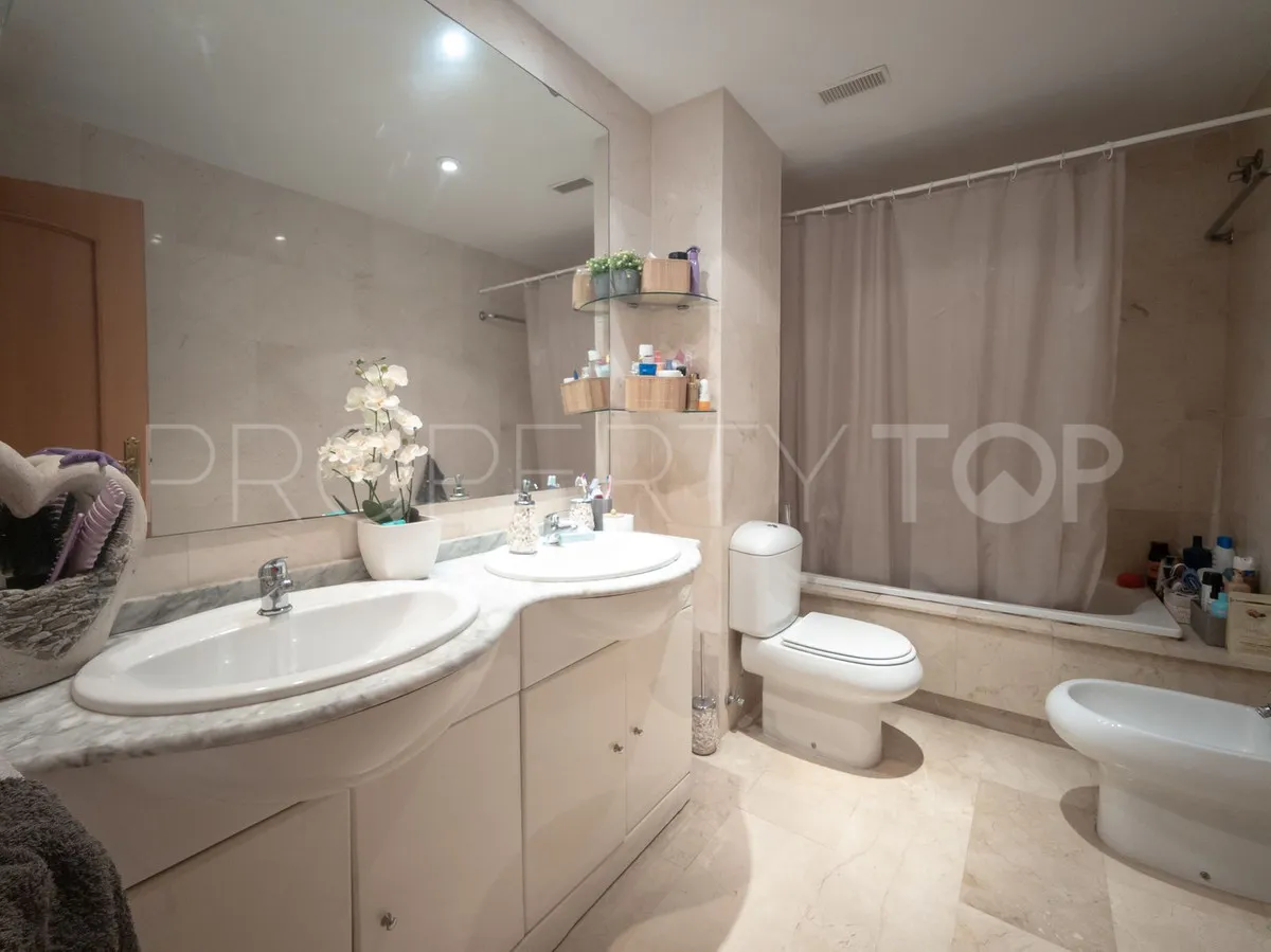 Guadalmina Alta, apartamento planta baja en venta con 2 dormitorios