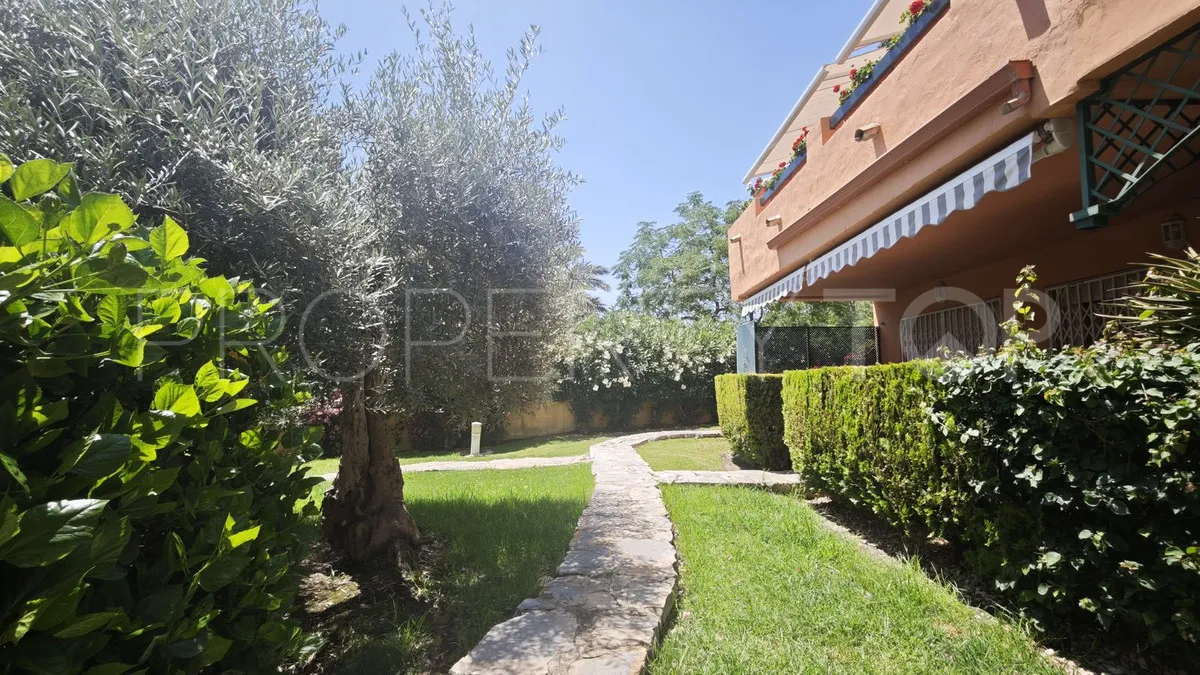 Guadalmina Alta, apartamento planta baja en venta con 2 dormitorios