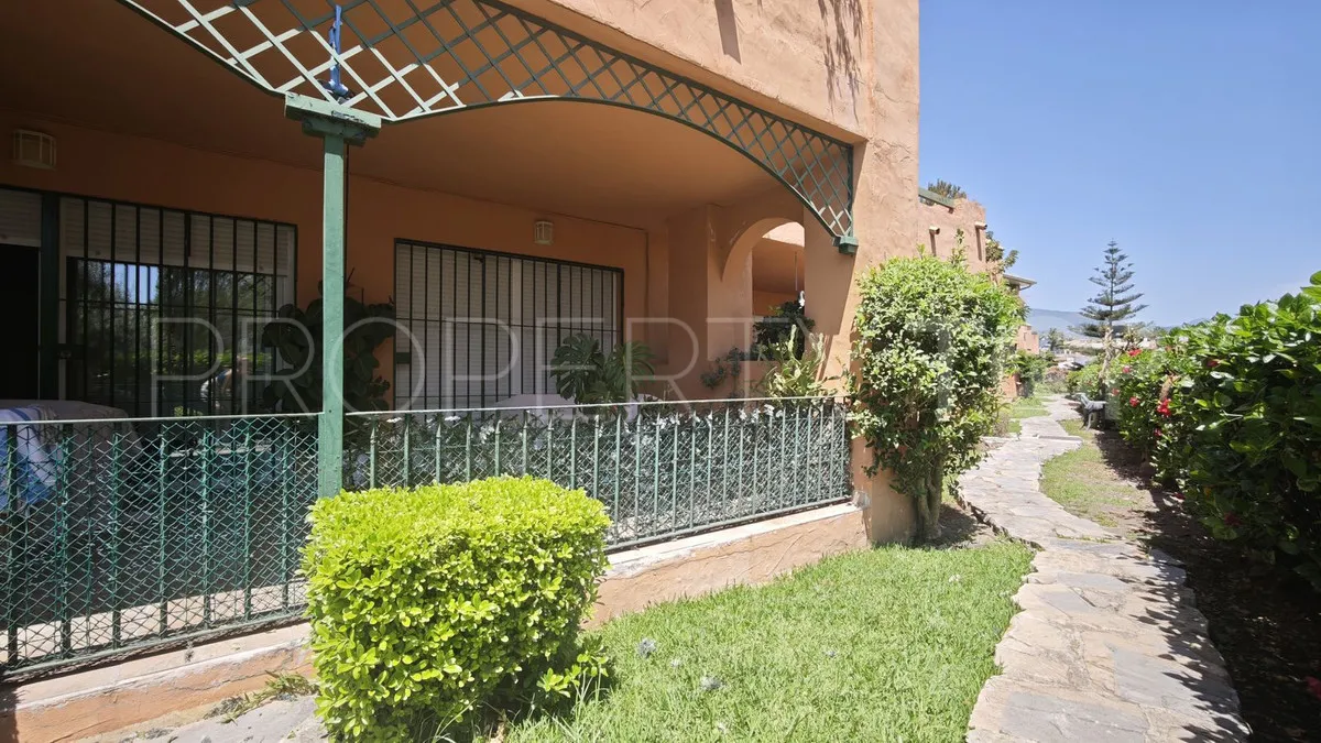 Guadalmina Alta, apartamento planta baja en venta con 2 dormitorios