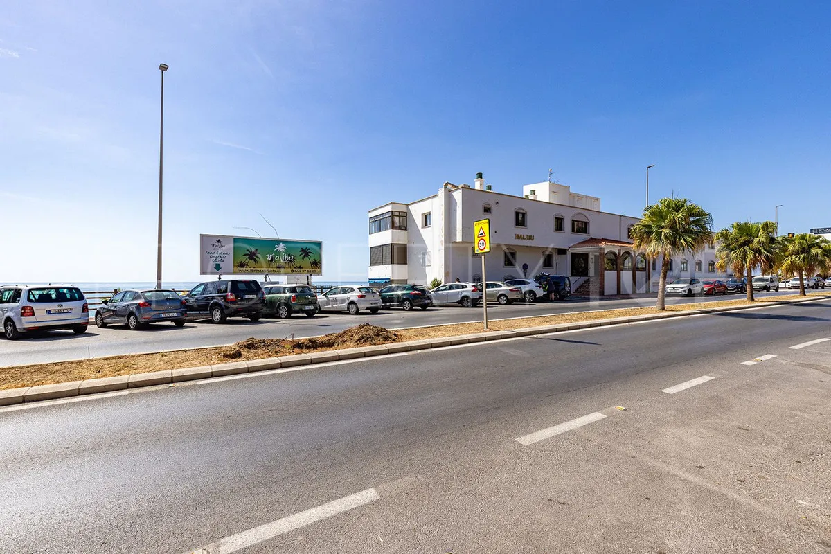 For sale apartment in Benalmadena Costa with 2 bedrooms