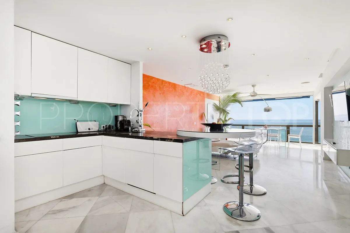 For sale apartment in Benalmadena Costa with 2 bedrooms