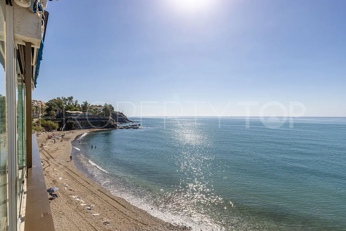 For sale apartment in Benalmadena Costa with 2 bedrooms