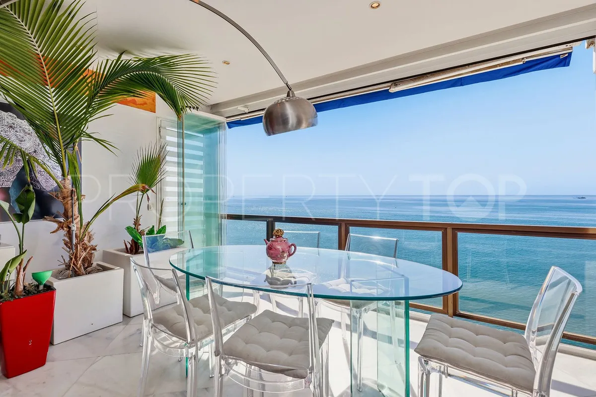 For sale apartment in Benalmadena Costa with 2 bedrooms
