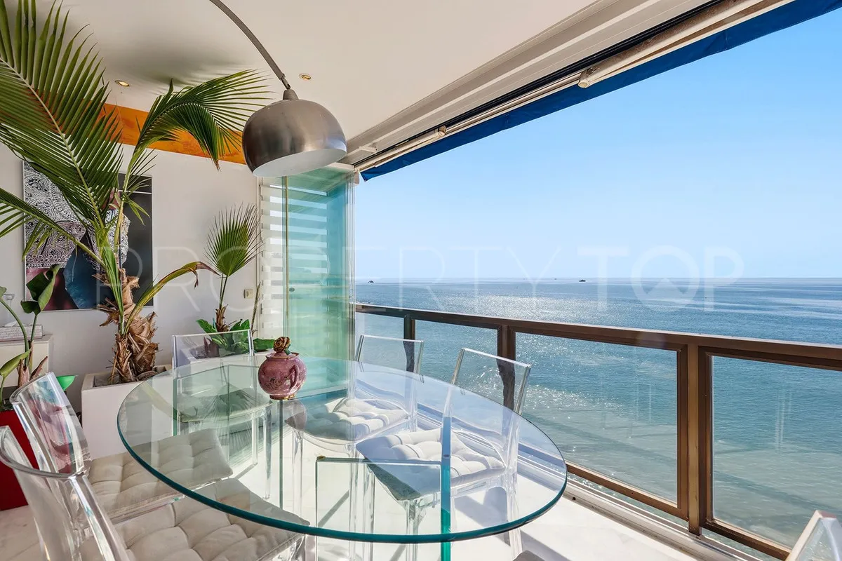 For sale apartment in Benalmadena Costa with 2 bedrooms