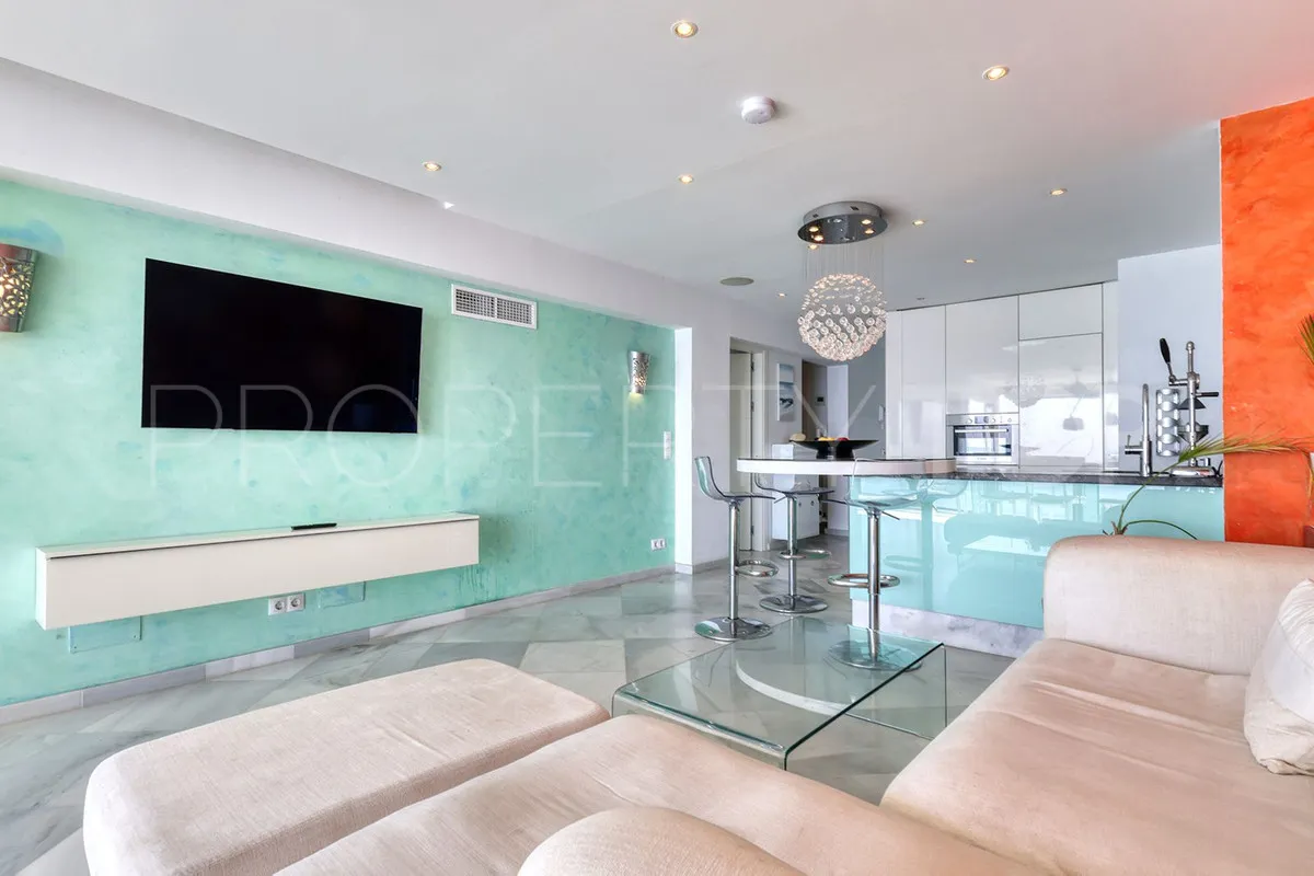 For sale apartment in Benalmadena Costa with 2 bedrooms