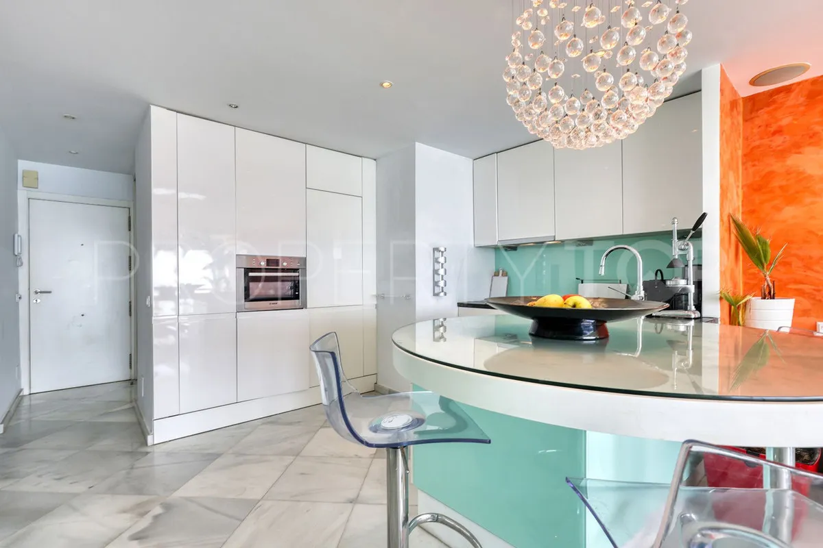 For sale apartment in Benalmadena Costa with 2 bedrooms